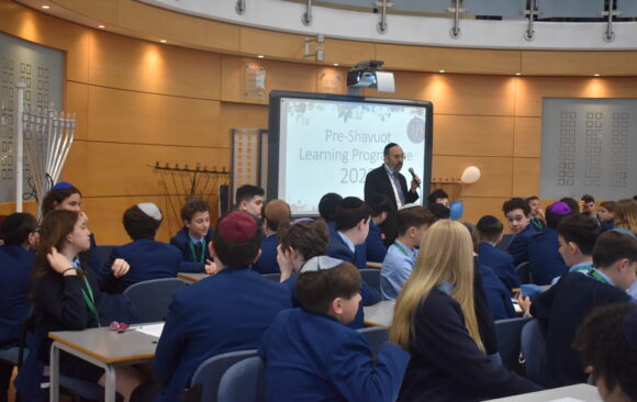 KS3 Students Learn How Jewish Dilemmas are Solved